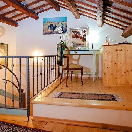 La Carera Centro Storico Casa de hóspedes 3*