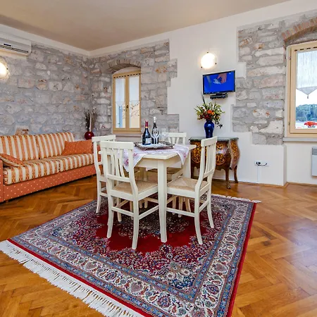 La Carera Centro Storico Gostinjska kuća