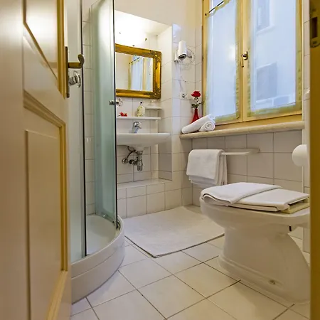 La Carera Centro Storico Gostinjska kuća 3*