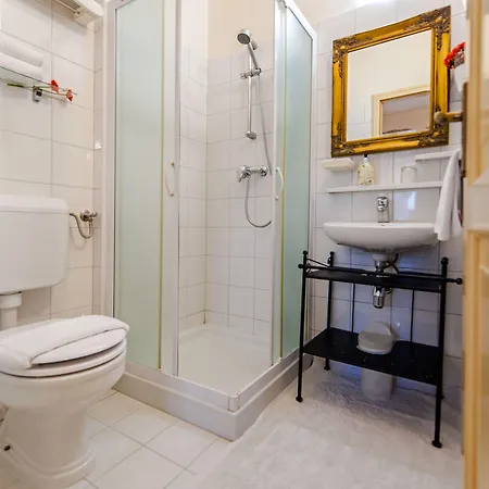 Gostinjska kuća La Carera Centro Storico