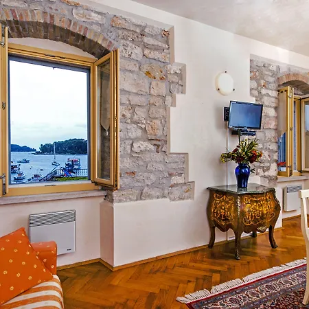 Gostinjska kuća La Carera Centro Storico 3*