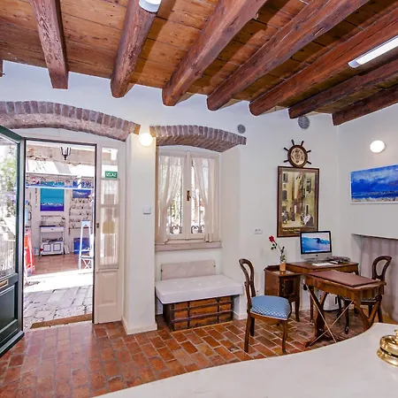 La Carera Centro Storico Gasthuis Rovinj
